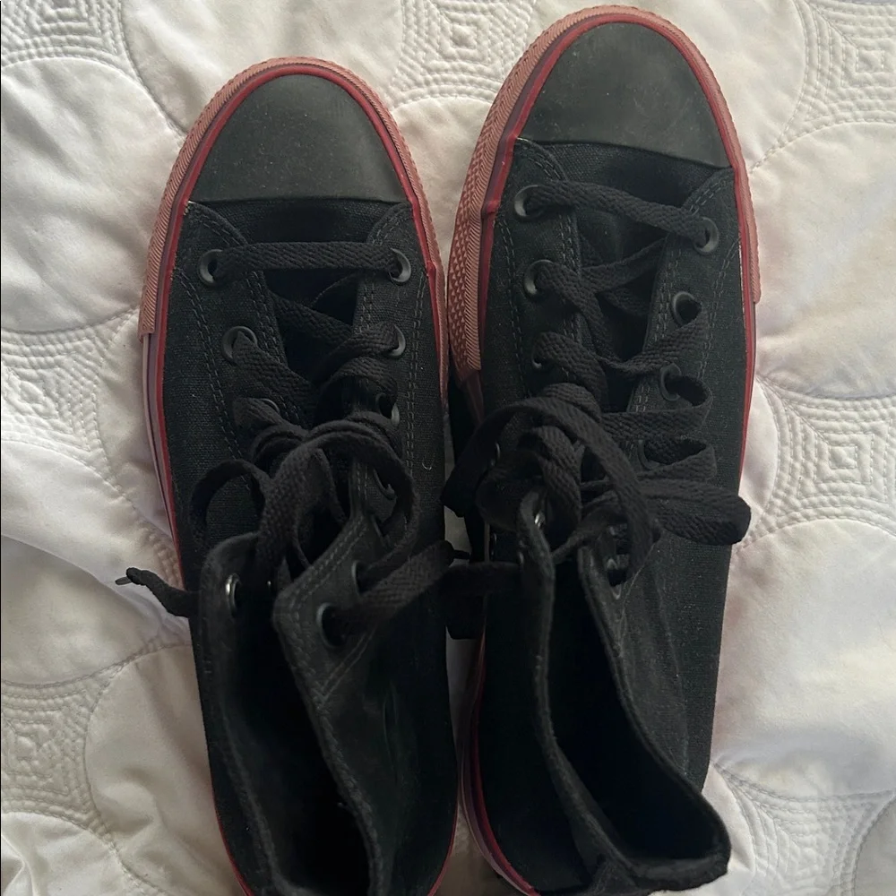 Converse All Star Black and Red High Tops - Picture 4 of 4